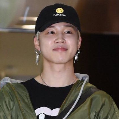 Jimin look absolutely stunning barefaced — a thread