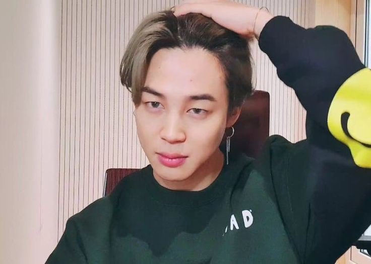 Jimin look absolutely stunning barefaced — a thread