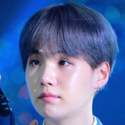 yoongi as the  emoj; a devastating thread