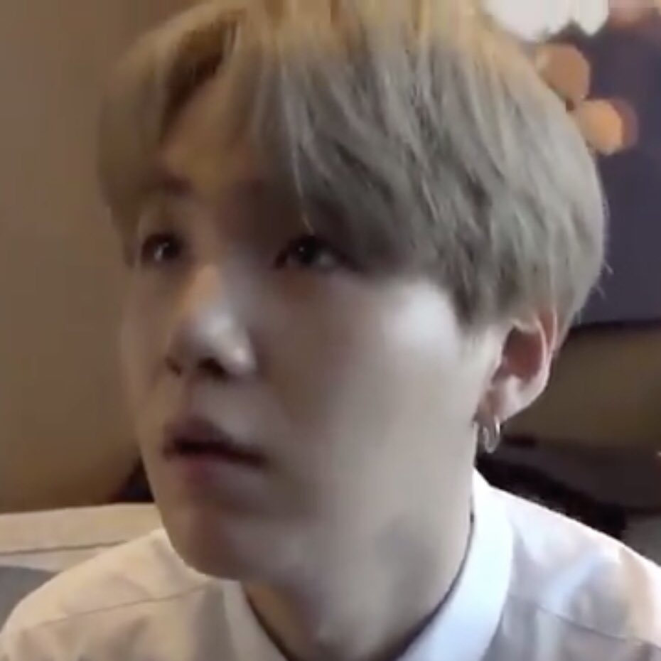 yoongi as the  emoj; a devastating thread