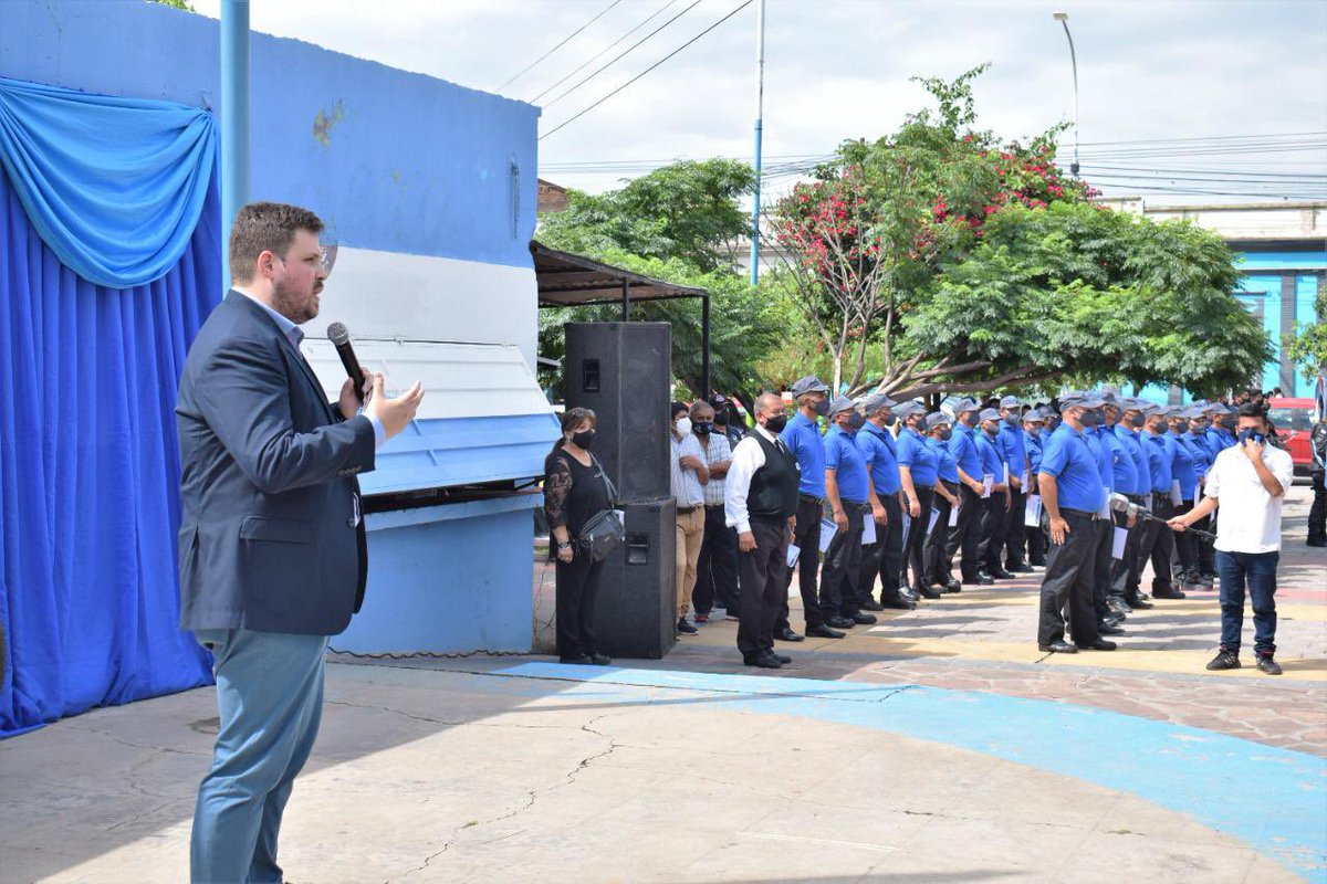 LucaPratti's tweet photo. Junto a @ldemarco_ok participamos del lanzamiento de la Guardia Urbana Municipal del @MunicipioPerico con el objetivo de fortalecer las políticas de seguridad local. https://t.co/JEGTcINFXz