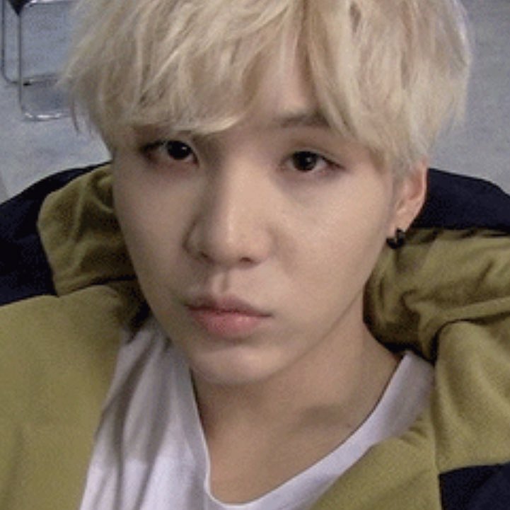 yoongi as the  emoj; a devastating thread