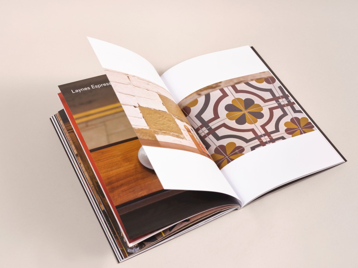 Vol 01 of <a href="/CoffeeShopNorth/">COFFEE SHOP SERIES</a> is out now, featuring 7 coffee shops in Leeds, and if you ask us it makes the perfect gift for someone who loves coffee, design, and photography, or treat yourself instead!

Order from us now to collect this weekend 👉 buff.ly/2IZZN0r