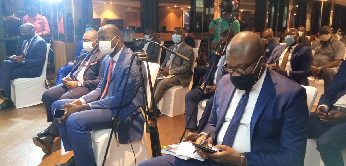 FocusInfos1's tweet photo. Pourquoi le #Togo multiplie les centrales de production de l'énergie électrique ? Réponse: avoir une grande capacité de fourniture d'électricité aux industruelles, surtout à un coût abordable. #Pnd #pndtogo https://t.co/ETWsMp0bjl