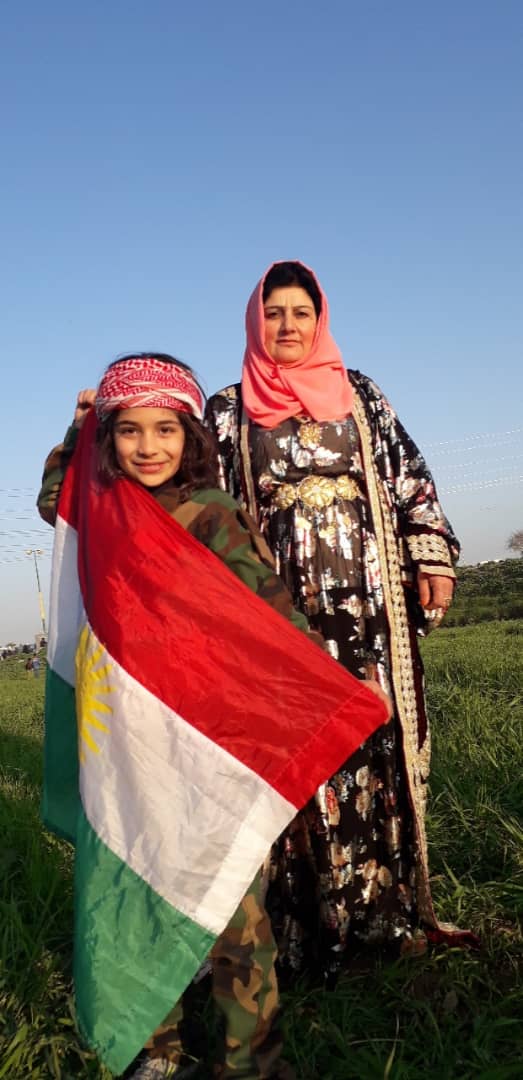 بذكرى يوم العلم الكوردي احترام رايات ومقدسات ورموز كل الأقوام حتى لو اختلف معهم تقديراً للانسانية .