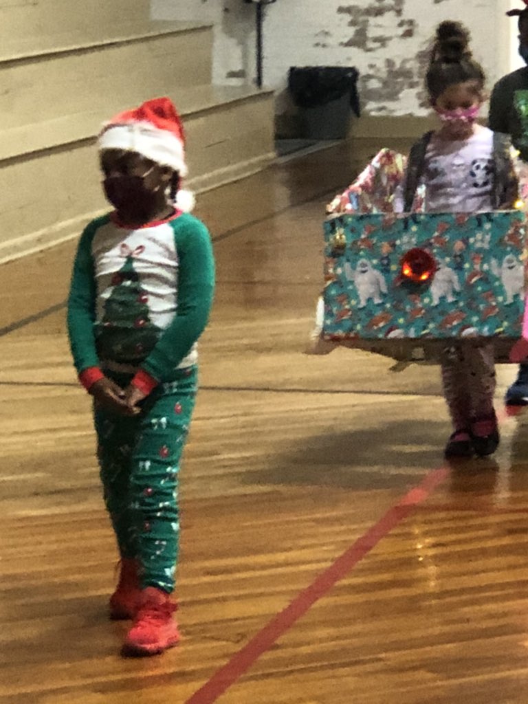 BowensPrek's tweet photo. The Polar Express! https://t.co/j0ipGgp6pE