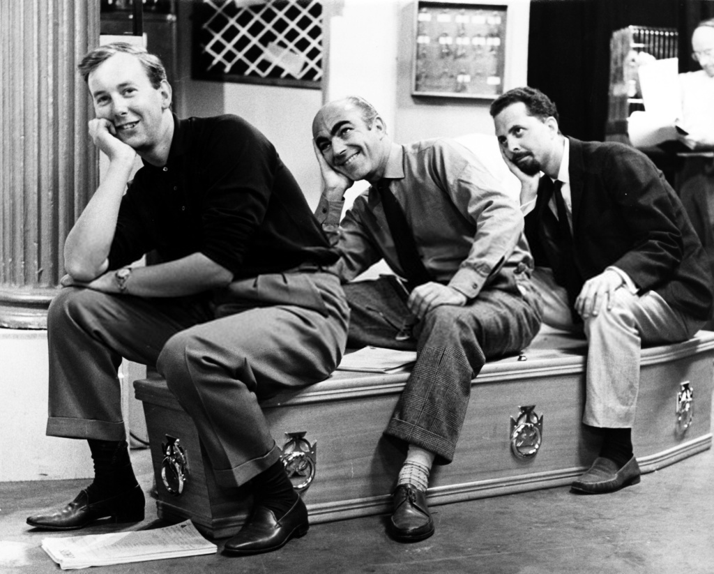 westminstermews's tweet image. Richard Bates, Malcolm Hulke &amp;amp; Brian Clemens on the set of the episode The Undertakers (1963) #richardbates #malcolmhulke #brianclemens #theundertakers #theavengers 🇬🇧🇬🇧🇬🇧