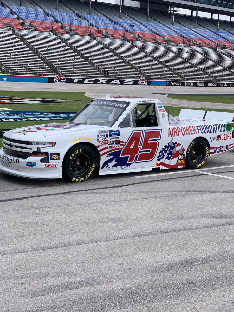 NieceMotorsport's tweet photo. Vote 🗳
What is your favorite 2️⃣0️⃣2️⃣0️⃣ paint scheme (out of these 4️⃣)??
1️⃣ @JamesBuescher No. 42 #Fraclock
2️⃣ @Tbayne6 No. 45 @AirpowerFDN
3️⃣ @ColinGarrettWeb No. 44 #TheRosieNetwork
4️⃣ @TravisPastrana No. 42 @iRacing https://t.co/9SlXjjASWR