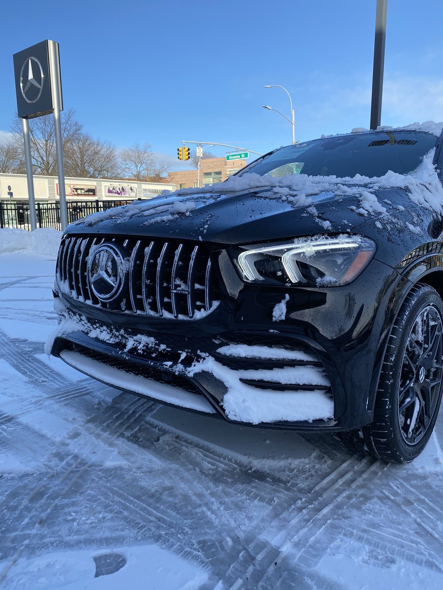 Davevincicode_'s tweet photo. Told myself no new car till I get the 911 unless it’s a snowmobile #savewithdave https://t.co/084llMUcnG