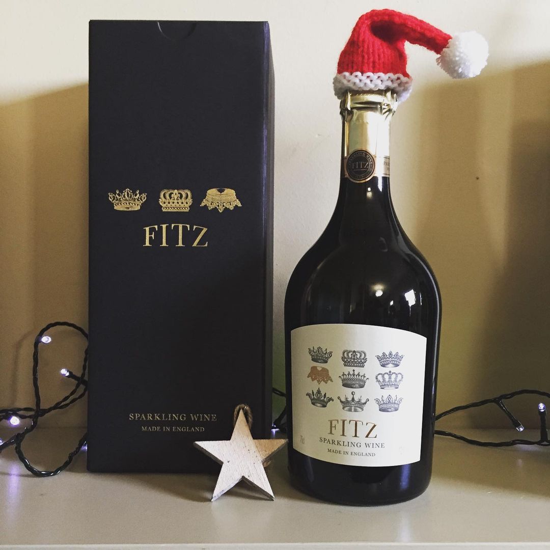 FitzWineUK's tweet image. One week ‘til Fitzmas! 👑 Remember to leave some Fitz out for the big guy 🎅

📸 by @JustPerfectWine 🥂
