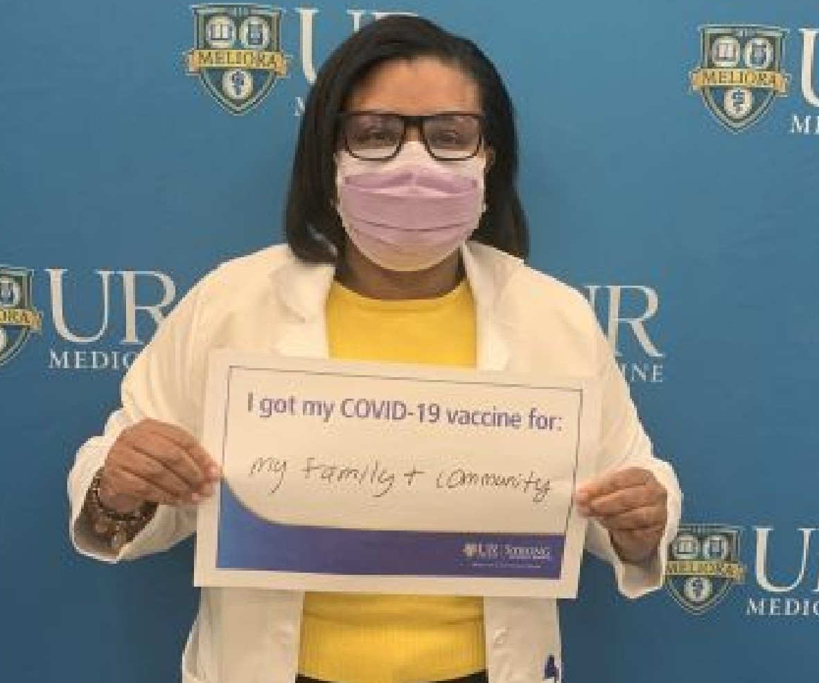 UR_Med's tweet photo. Scientist Dr. Angela Branche said YES to the #Covidvaccine. She is part of the #URochesterResearch team studying it, knows it’s safe, and did it to protect her family and community. #ROC @WXXI @MonroeHealth @CommonGroundH #BringROCBack https://t.co/np2o6ClEQd