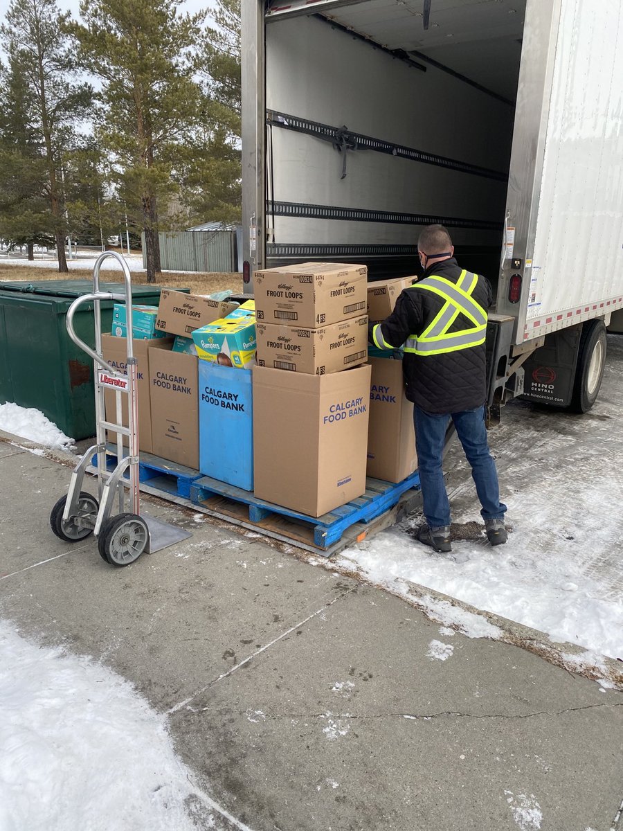 Thxs for the great community contributions to the Mayor’s food drive! We are so pleased to see our community come together for this drive. ⁦<a href="/MLSCommunity/">MLSCommunityInfo</a>⁩ ⁦<a href="/Andrea_sm3/">Andrea Smith</a>⁩ ⁦<a href="/sarahdreger2/">Sarah Dreger</a>⁩ ⁦@MlsSkill⁩ ⁦<a href="/nenshi/">Naheed Nenshi</a>⁩ ⁦<a href="/yyCBEdu/">Calgary Board of Education</a>⁩ #wearecbe @dmmccomish⁩