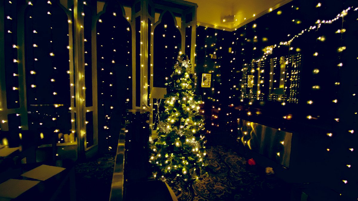 Watch this space !!!! <a href="/NuttersOfficial/">Nutters Restaurant</a> we may be #Tier3 but watch out for a festive flourish over the next few days !!! 🎄🧀🍷