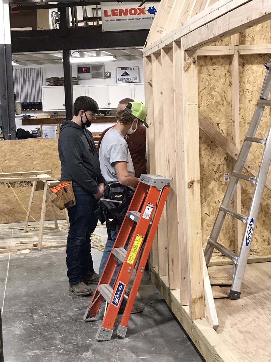 HillyardTech's tweet photo. Just like #Santa and his elves, #carpentry students are hard at work this time of year. Providing sheds to customers NOT on the naughty list. @jill_huntsman @StJosephSchools https://t.co/HK1aeEgMiL