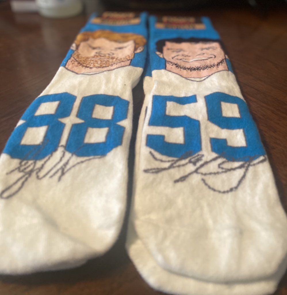 roaringriot's tweet photo. 🎶 On the fourth day of giveaways
The Riot gave to me
Some socks featuring Luke Kuechly🎶 

Not our best song - but you get it! 

Win this prize pack w/ a RT/Like/Reply!

HINT: We’re probably more likely to pick someone who shares their favorite memory from one of these legends! https://t.co/zBrski0ywl