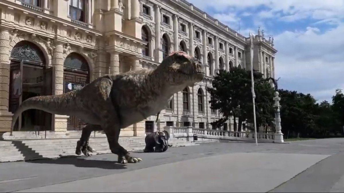 Riamus01's tweet photo. Getting massive Primeval vibes, MASSIVE PRIMEVAL VIBES from this video.
https://t.co/t3b74RHtPL https://t.co/r1vMOYSYlf