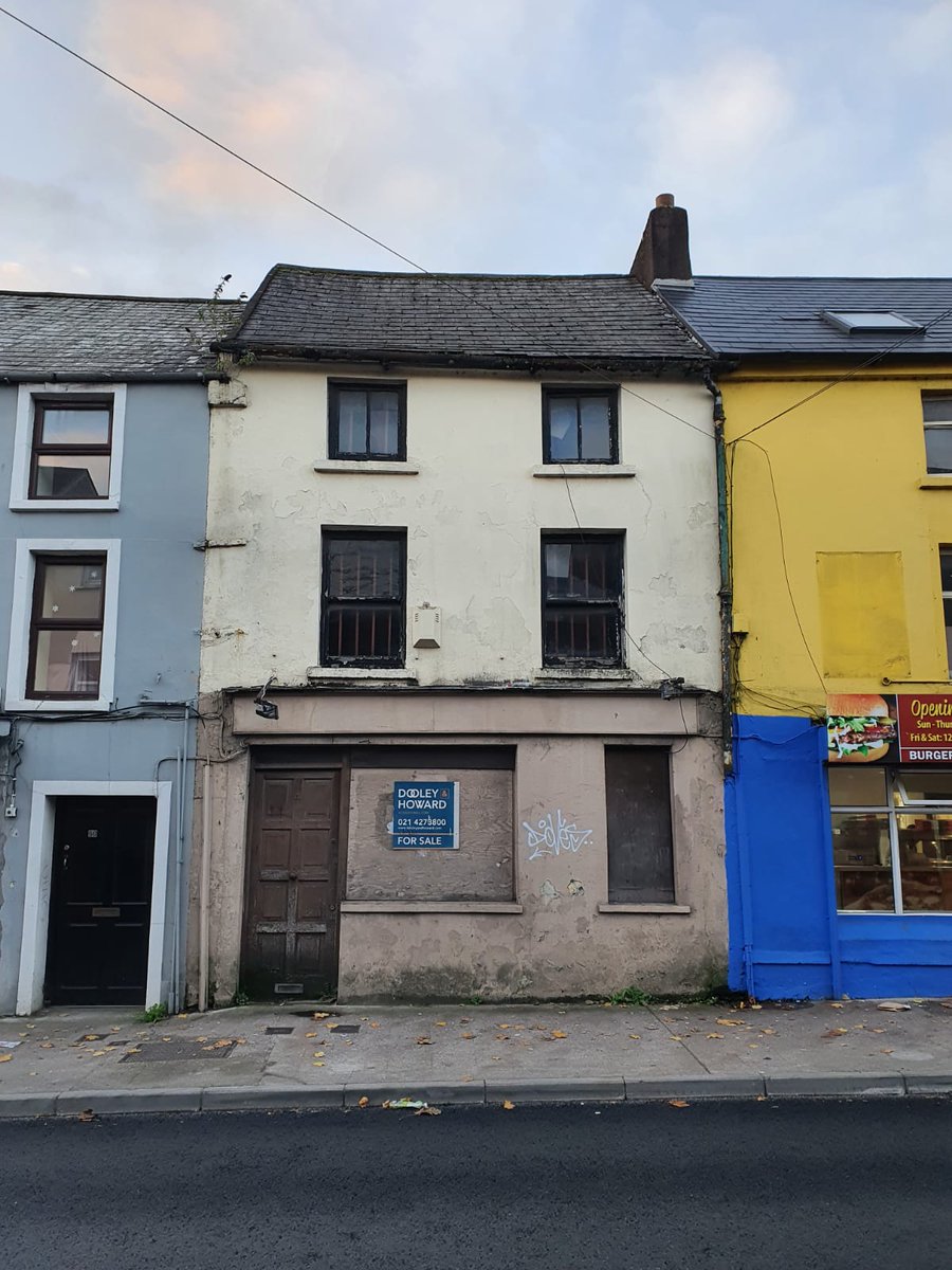 longterm empty, would make a very nice home-work space in Cork cityNo.220  #HousingForAll  #regeneration  #wellbeing  #economy