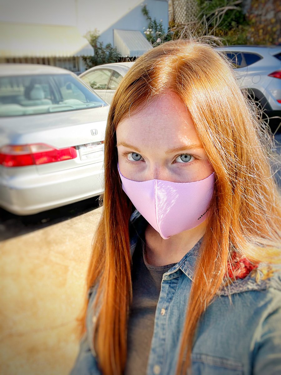 MollyQuinn93's tweet image. A lot of us in the US aren’t used to wearing masks on a daily bases. I know wearing a mask can make people feel nervous or anxious, myself included...in those moments I try to remember that wearing my mask is something I can do to help keep myself and others safe.