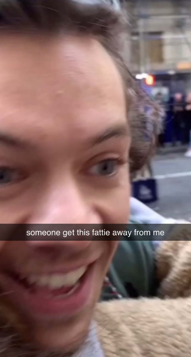 stinkyomad's tweet image. a thread of harry meanspo because i’m bored