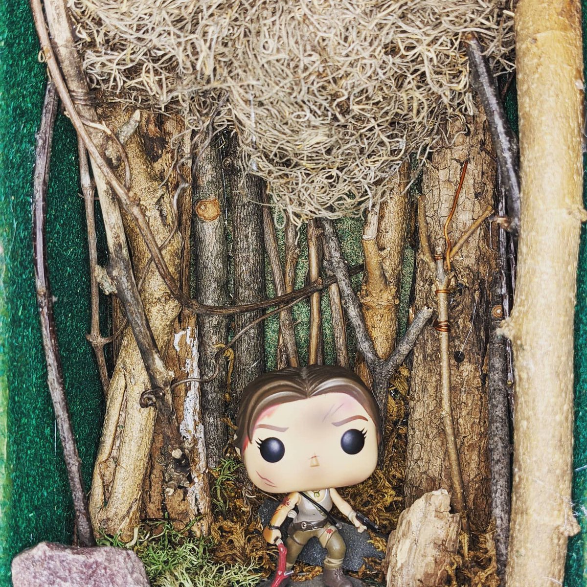 ssgarfield99's tweet photo. #LaraCroft in the forest #FunkoPop #ArtistOnTwitter #onedaybuilds @OriginalFunko https://t.co/bNu8HM3Wwl