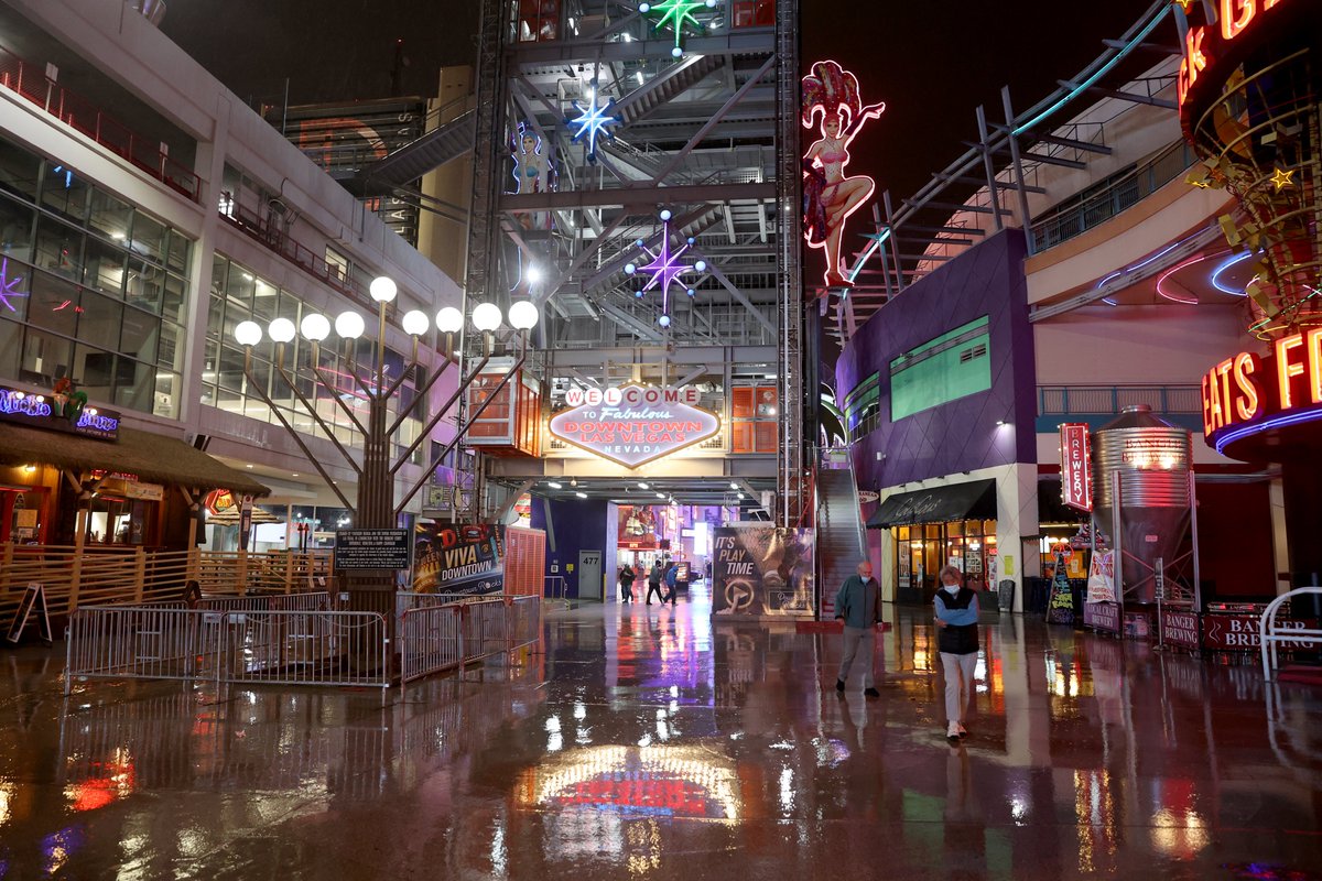 kmcannonphoto's tweet photo. Remember this Las Vegas? It's called rain. It's only been 240 days. #weather #RJnow https://t.co/j0zHx7DF9O