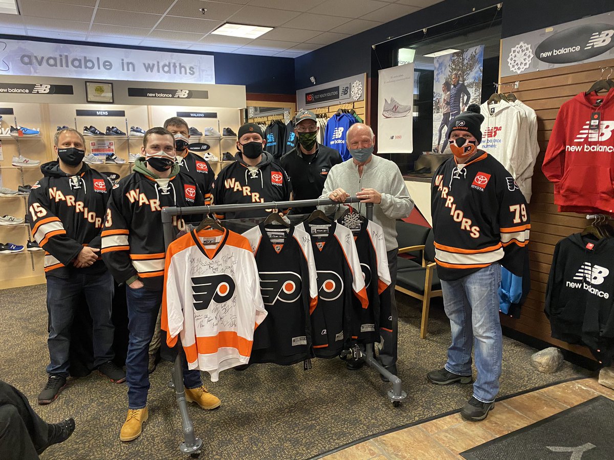 new balance store cherry hill