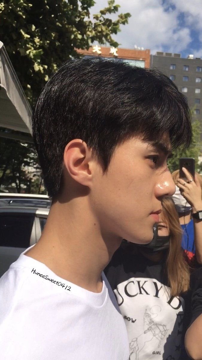 how oh sehun looks like in real life; a thread
