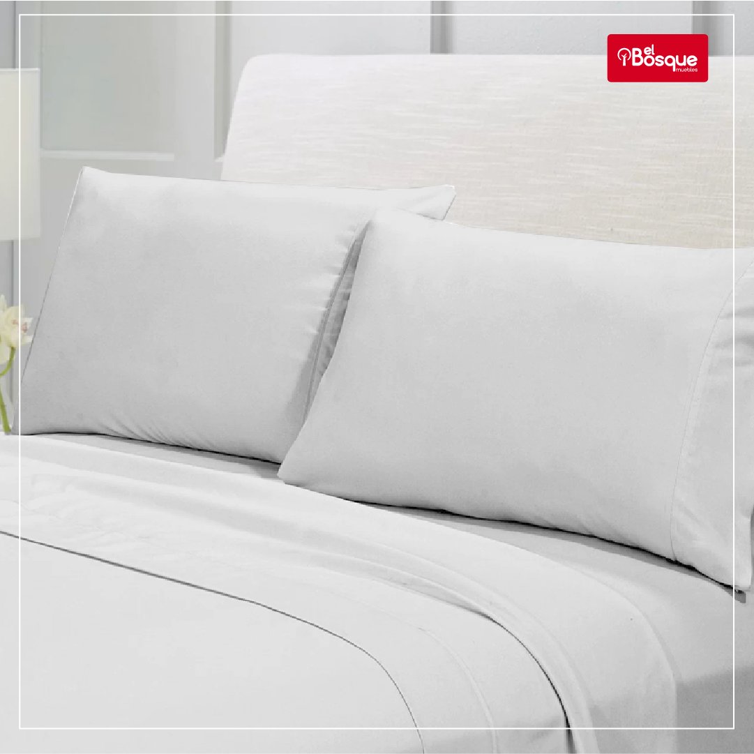 Aparte de un buen colchón, la almohada es aquel elemento que nos garantizará un descanso perfecto.

Es preferible escoger almohadas finas o delgadas antes que anchas, ya que siguen el contorno natural del cuello, manteniendo recto el eje de la columna dorsal.