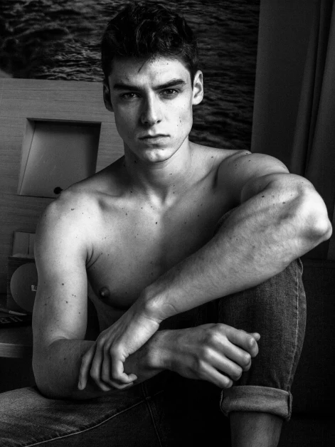 RafMillerBrasil's tweet photo. 📸| via Next Models https://t.co/G41T4XN3xq