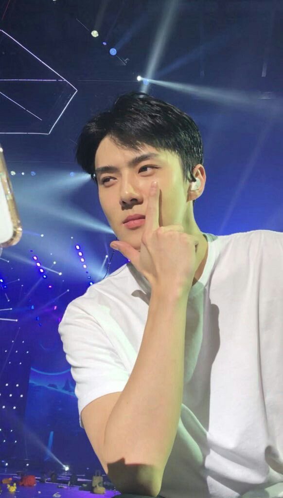 how oh sehun looks like in real life; a thread