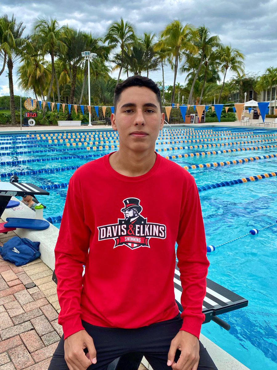 evolve_swim's tweet photo. Congrats Sebastian Lopez #TeamEvolve for his commitment to continue his academic and athletic pursuits at Davis &amp; Elkins College. Proud of you Sebas! 👊🏻👏🏻

#EvolveSwimming #CollegeSwimming #NCAA https://t.co/klRYsen7Go