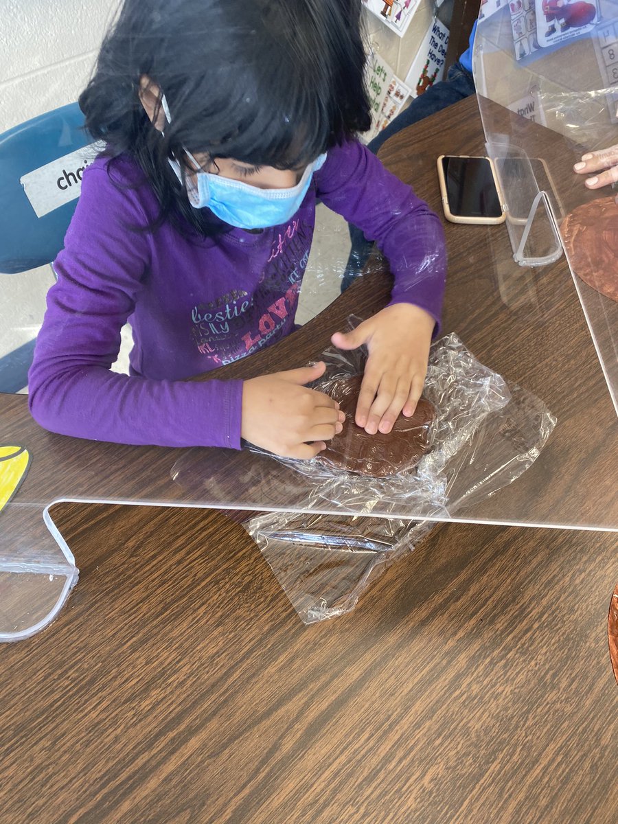 haleyfreeman22's tweet image. Gingerbread Day (Part 2) - Then we made cinnamon ornaments in the shapes of gingerbread men and other holiday symbols. @NISDGlenoaks #LifeInALE