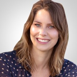 GetMyBookStore's tweet photo. Alena Norman's philosophy is grounded in her background in strategy consulting combined with years of personal development, love for travel and passion for human evolution. ⠀
⠀
🖱Learn more about Aly- https://t.co/7t1zD6FKcD https://t.co/uIN8LBofcn