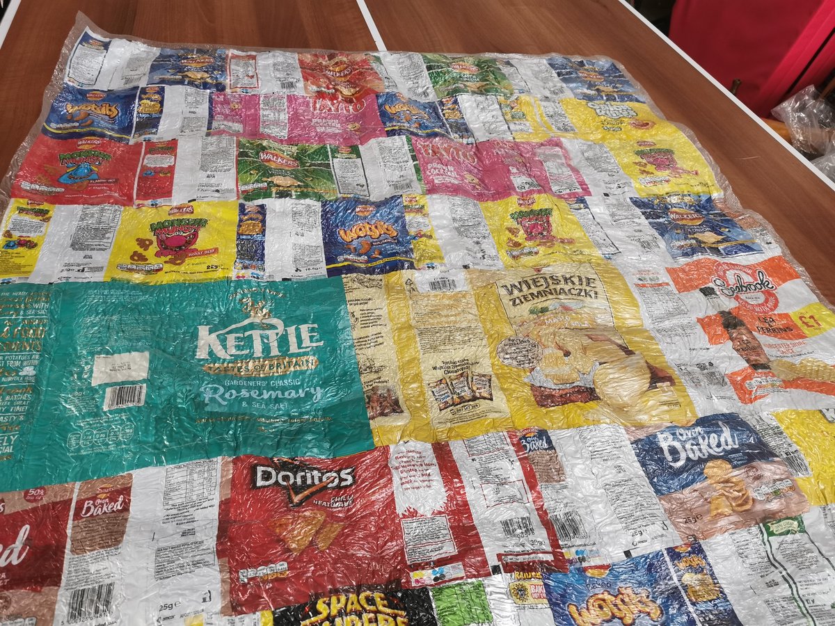 Elena  has been making survival blankets for the homeless in Belfast with recycled crisp packets which were collected by her old primary school. Tonight, they were gratefully received by the People's Kitchen in Belfast, to be distributed to those in need at the weekend.❤️