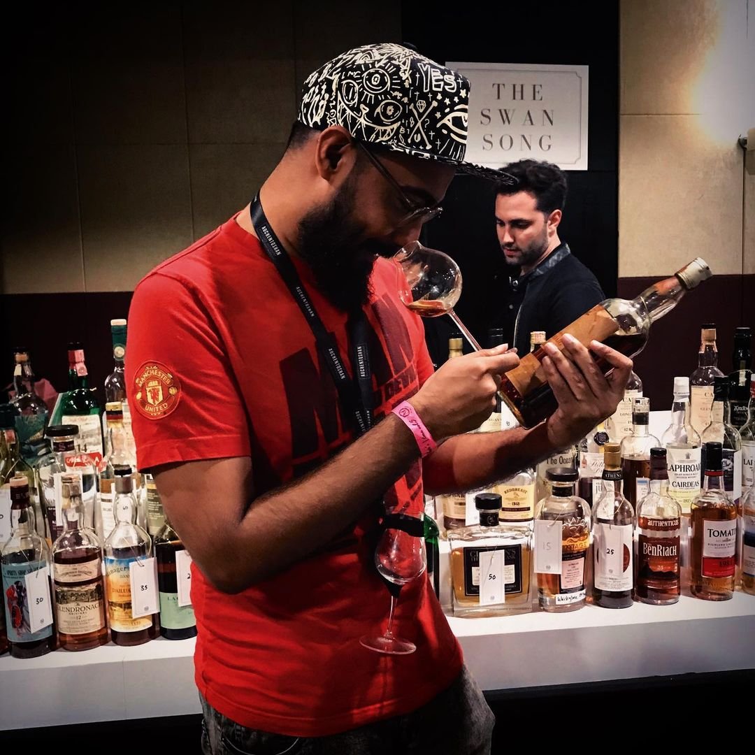  #Threadapalooza A big thread of the best whiskies I've ever tried. (Not ranked)Been very lucky to have tried these and since everyone loves a good thread/listicle I'm going to make one too. (you can find my exploits split between  @agrimsingh / @whiskygrim on ig)  1/n