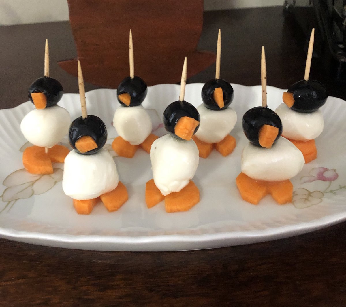 FasaniAndrea71's tweet image. Chef ⁦@CaveloX9⁩ ...

Mi da un parere ???🤣
Coreografia di mia figlia 😇❤️❤️❤️#pinguini 😃