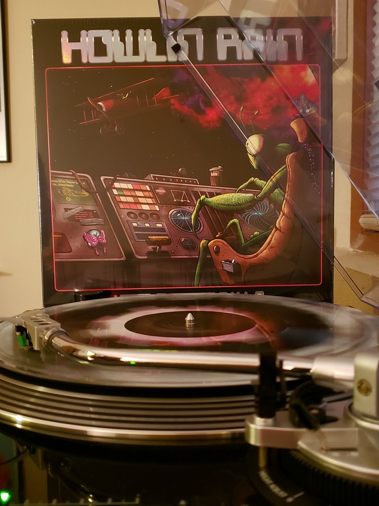 NowSpinningKL's tweet photo. Howlin Rain - Under the Wheels: Live from the Coasts, Vol. 2 (2020).
Just arrived! Really hoping to catch these guys again sometime. They put on a hellofa rock show.
#nowspinning #vinyl #psychrock #howlinrain https://t.co/orJPSfNxew