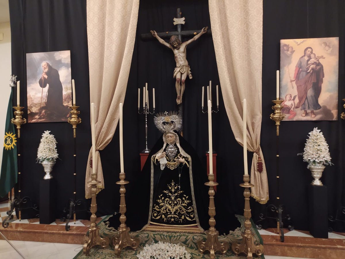Altar de culto de Ntra Sra del Sol para su veneración.
Feliz 18 de Diciembre. 
#virgendelsol #soldemalaga