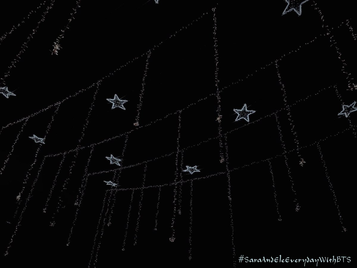 BlueSoul13_'s tweet photo. 🌟
#EverydayIStillLoveBangtan 💜 
#aMomentWithBangtanInThis2020 📸
#SaraAndEleEverydayWithBangtan 🎶
#Day348 #13December2020 🇮🇹 https://t.co/on8oVIwDSY