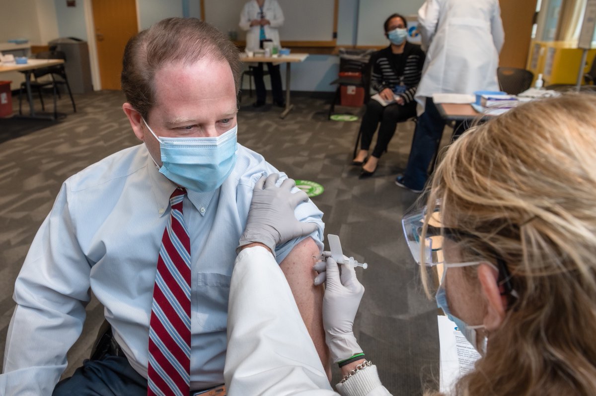 I’m proud that my husband Dr. @LorenWalensky got the COVID-19 vaccine today. He’s on the front lines caring for children with cancer at the @DanaFarber Cancer Institute. Please stay safe…more vaccines are coming!
