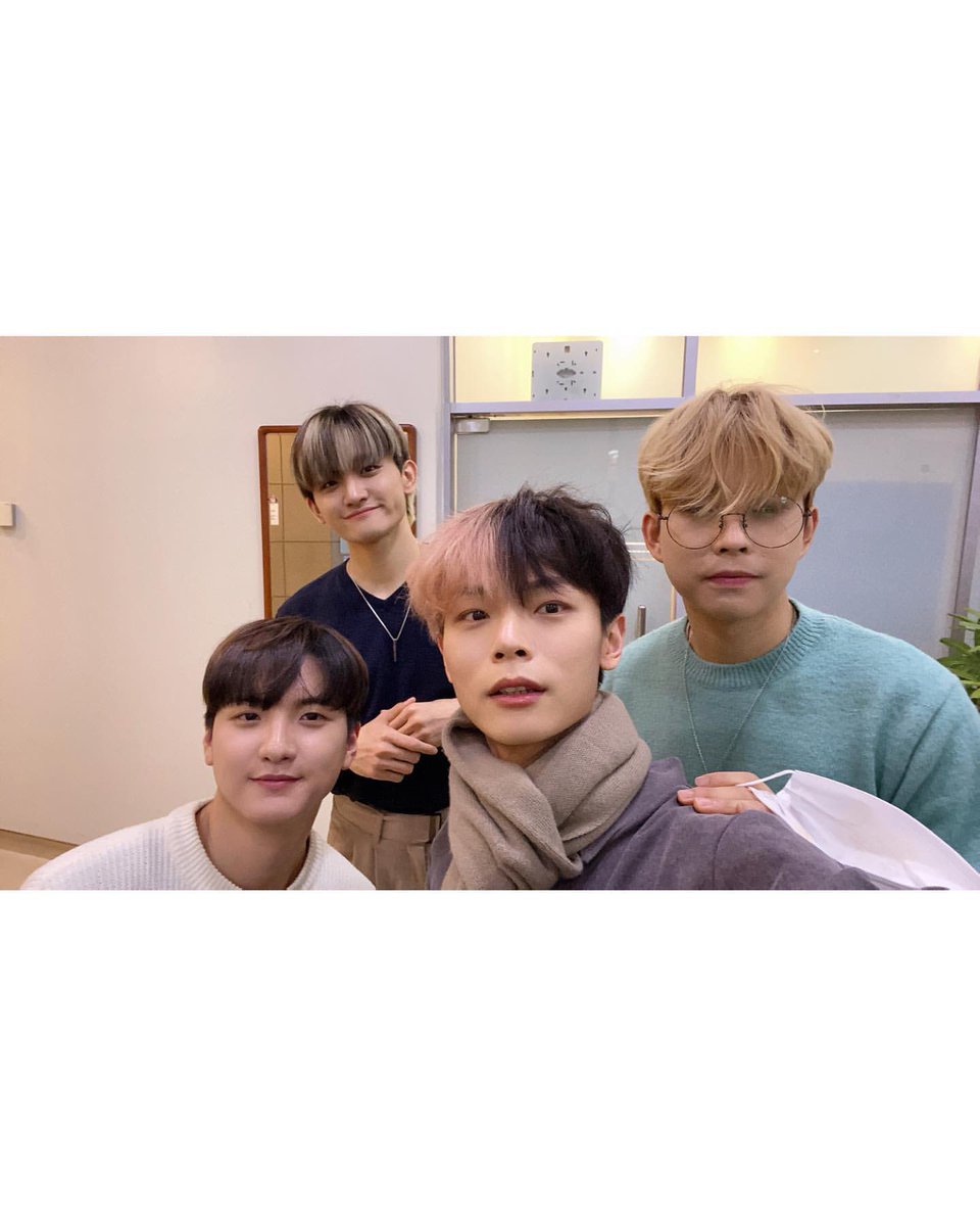 dearyechan_'s tweet photo. 💙 https://t.co/bCmvs4pooE