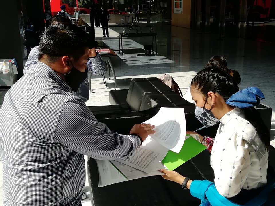 amarcmexico's tweet photo. Celebramos que hoy Radio Jocotitlán recibió su título para operar una concesión de uso social comunitaria. Muchas felicidades a la comunidad de Jocotitlan, Edo. De México que ya cuenta con una radio comunitaria autorizada por el @IFT_MX  @radiojoco 
 #AMARCMEXICO https://t.co/ektBKmsMKX