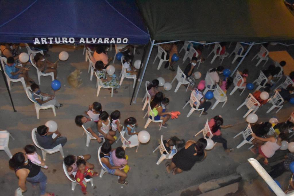 aalvarado_21's tweet photo. Emocionado y agradecido al compartir con los amigos de la Cdla. #GaryEsparza, hombres, mujeres y niños, ciudadanos anhelantes de CAMBIO.

Vamos a trabajar por ustedes, por una mejor provincia.

#CapacidadParaCambiar https://t.co/IpTYiaTzJS