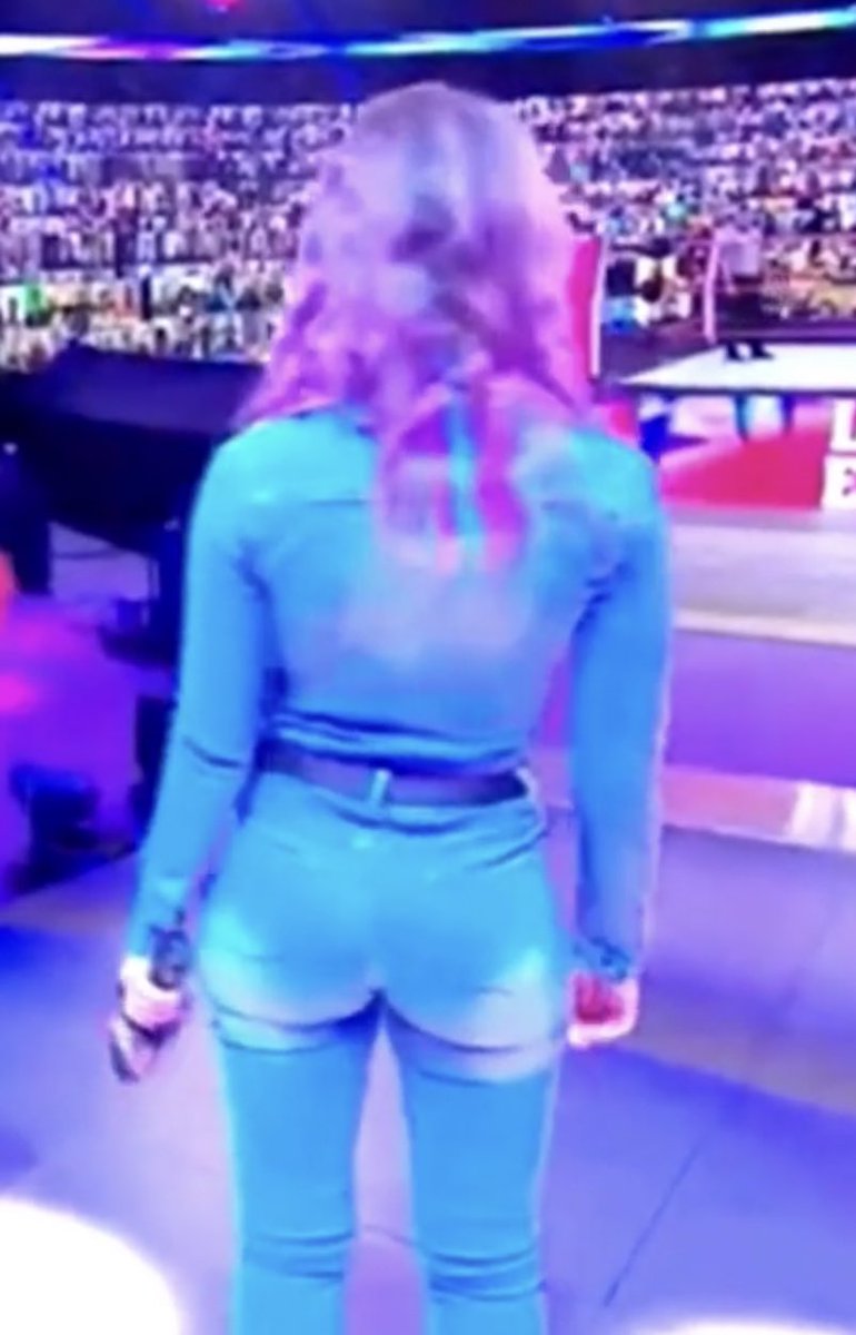 peyton_ass's tweet photo. I need start watching Main Event whenever Peyton is on 😍 https://t.co/6T1oKw22PY