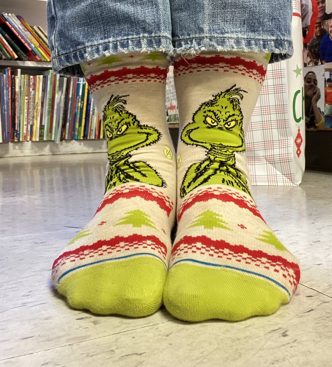 bulldawg1987's tweet photo. Feeling Grinch-like for today’s @stance #sockgame #sockfamily #sockittome #theuncommonthread https://t.co/vJSfDJ8EPg