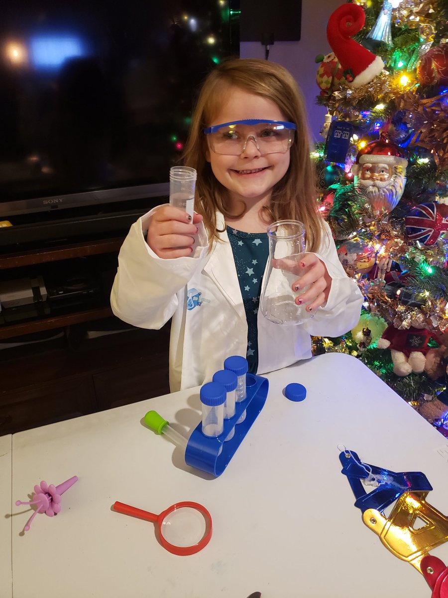 Perhaps another generation of science teachers at Fox Middle School?? I'd like to think so! <a href="/FoxMiddleSchool/">Fox Middle School</a> 
#inthegenes