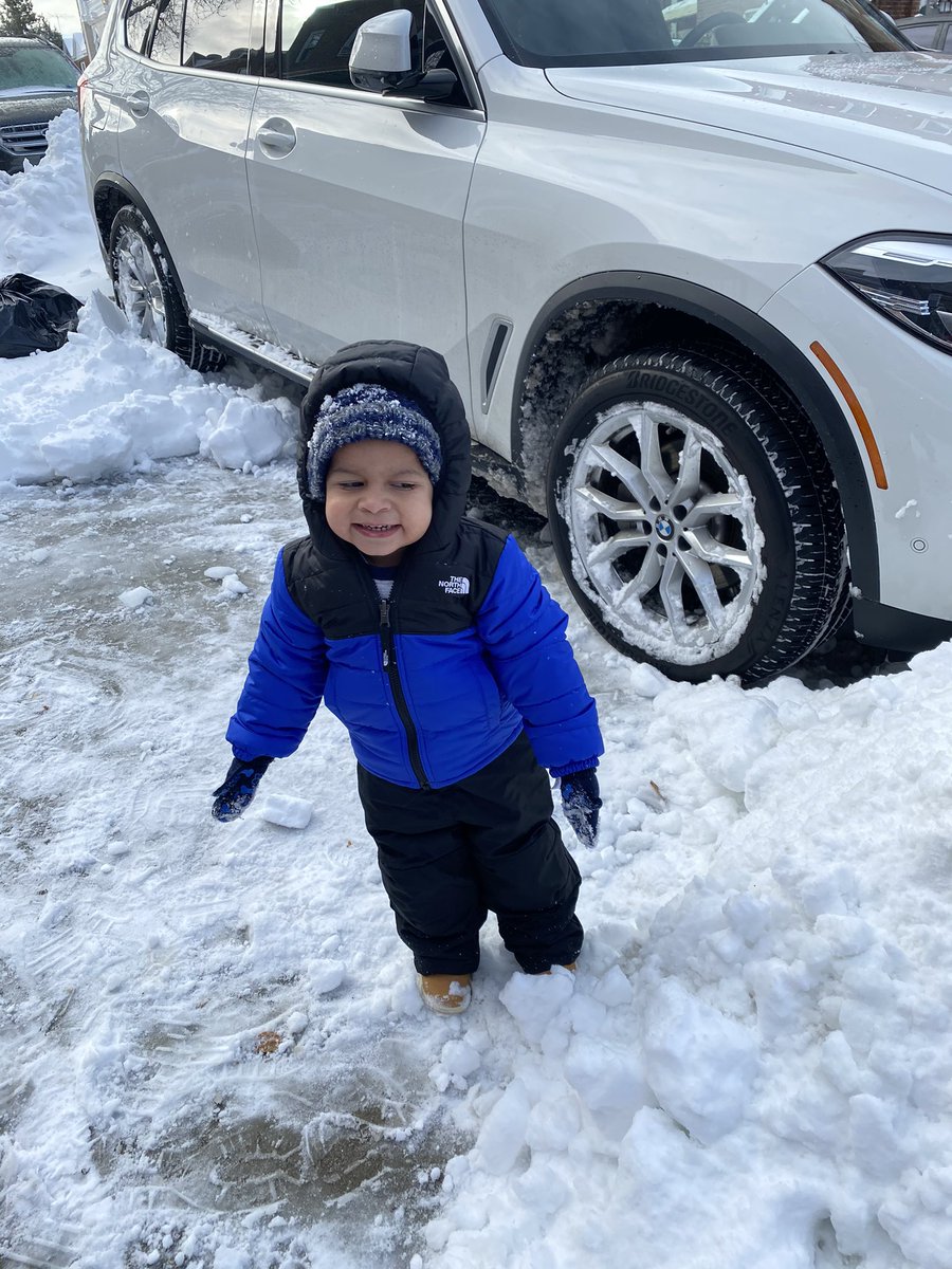 Enjoying the snow ⛄️