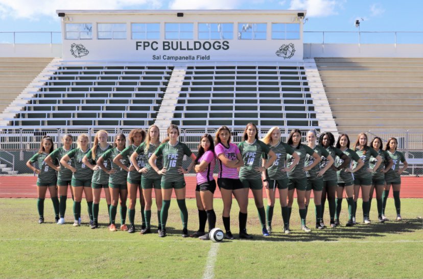 FPCWomensSoccer's tweet image. 🚨🗣 We need you tomorrow BULLDOG NATION 🐶💚 it’s been a long week. We finally hit the pitch and it’s against our rival. 4pm at home VS matanzas!!! Wear GREEN for Mr. Russell! #4RT #GoDogs #NoExcuses