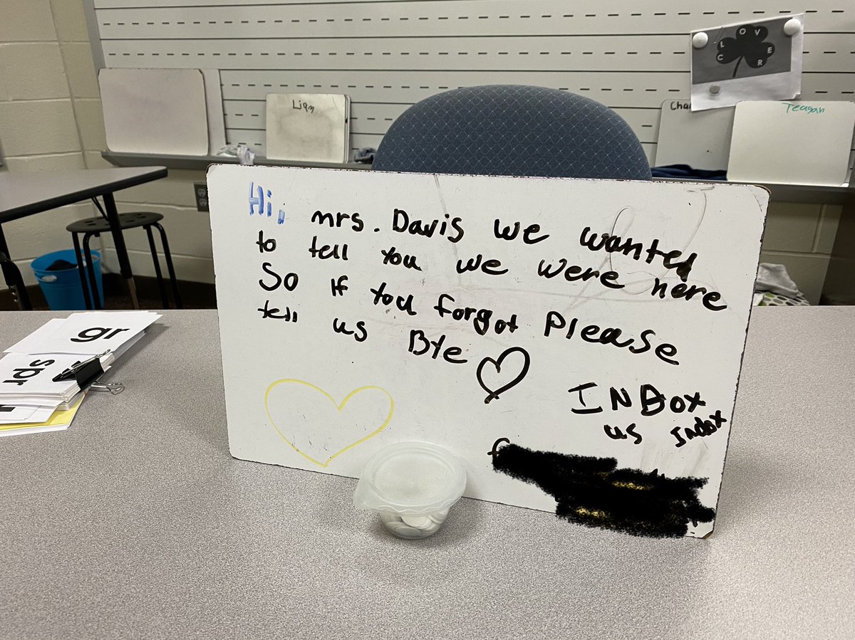 It’s the little things that put a smile on your face and make your day so great: from a personal tin of cookies from a former student’s family to a nice note from your students (who may have forgotten you were coming to their classroom today😉).