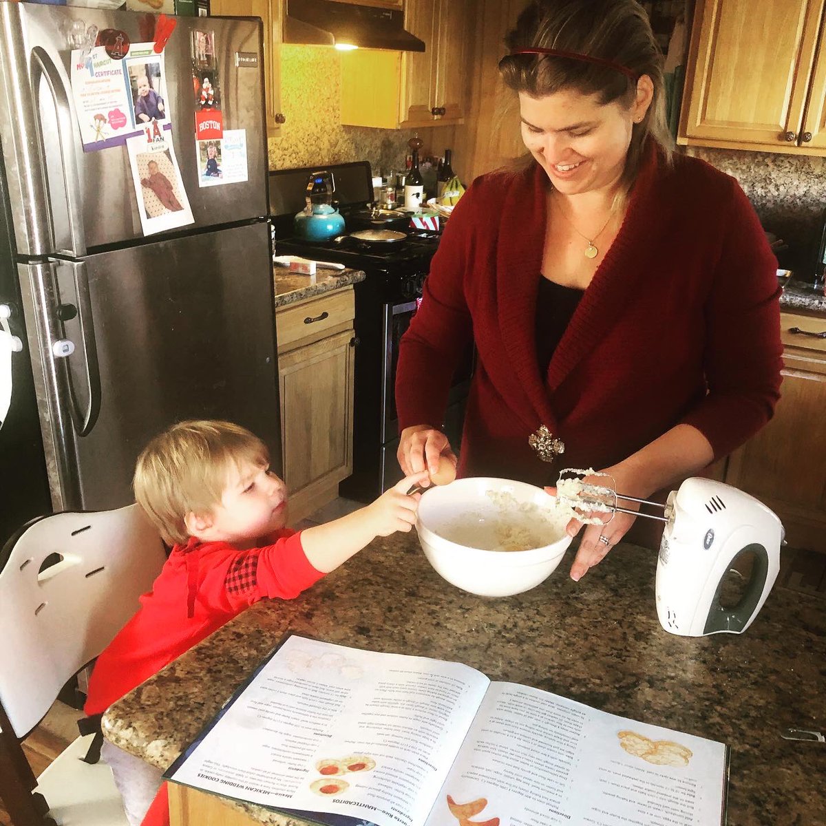 kidcontentnow's tweet photo. Tried Philippine #putoseko #cookies today from #aworldofcookiesforsanta Instead of flour the recipe calls for corn starch. I love the way they puffed up in the oven. They arenβt my favorite but my son has spent most his day requesting #morecookiesplease
https://t.co/stM7Xqh6zG https://t.co/EVP7flTD1s